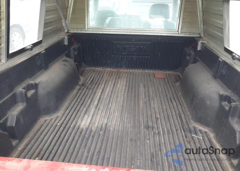 2000 Nissan Frontier Xe z USA, uszkodzony, nr VIN 1N6DD26S8YC300922